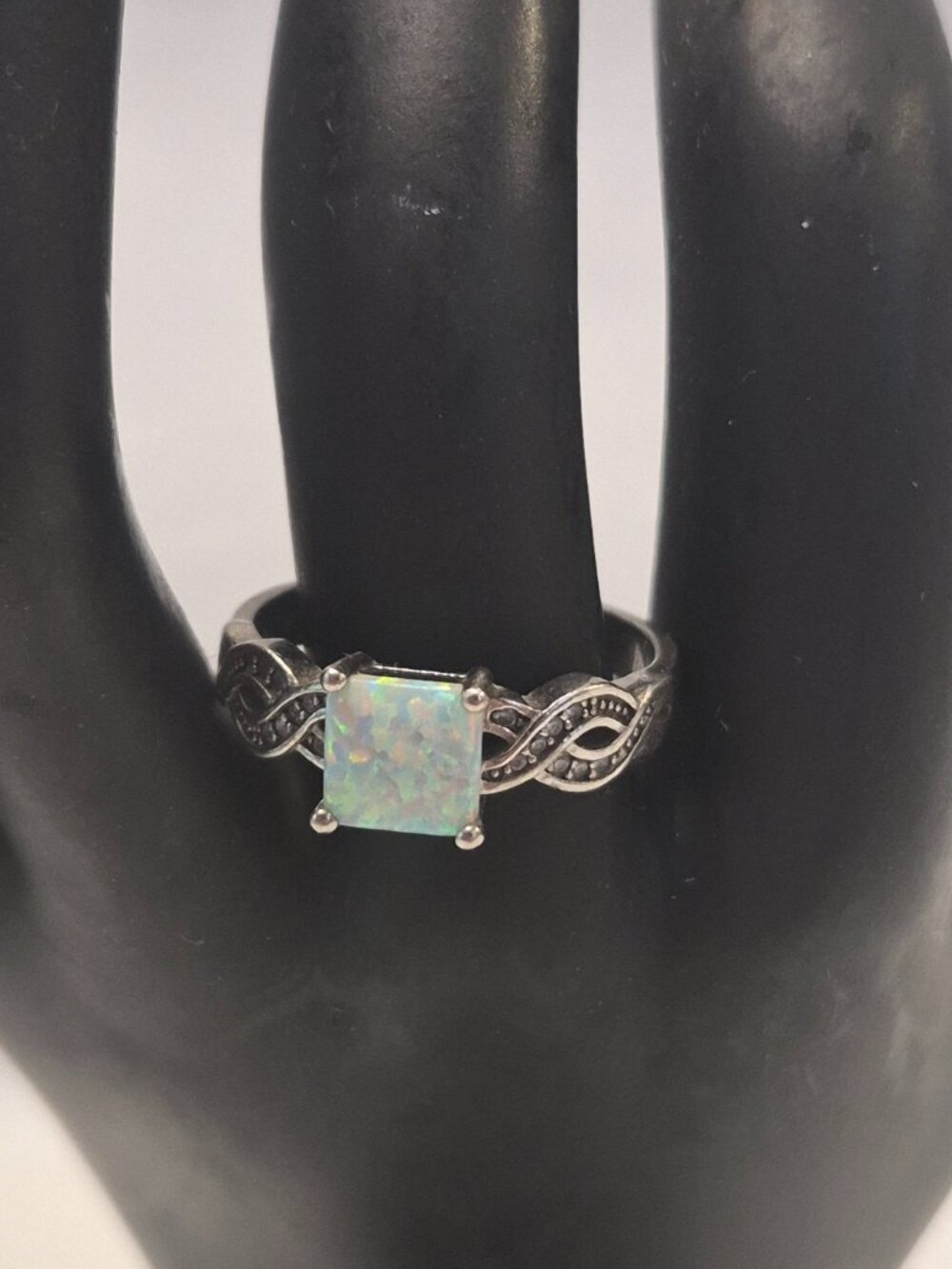 925 Sterling Silver sz 9 Women's White Opal Infinity Ring